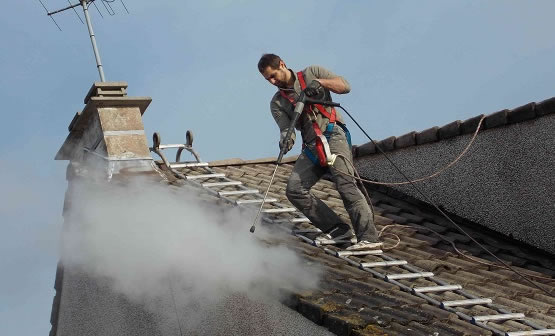 Nettoyage et entretien toiture à Thiverval Grignon